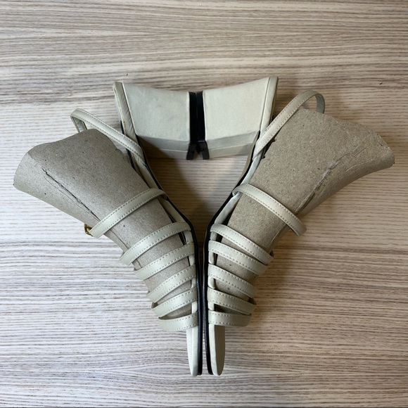 Unlisted Y2K chunky cream strappy block heel - Picture 4 of 7